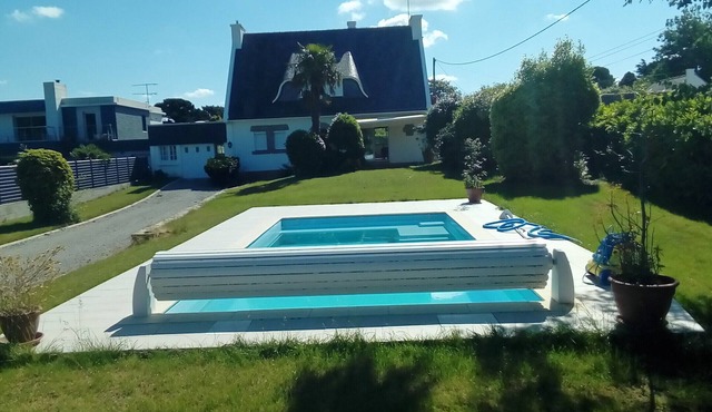 Beautiful seaside Villa in residential area with air conditioning