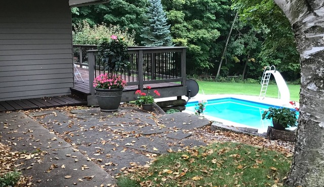 Beautiful secluded house on 20 acres
