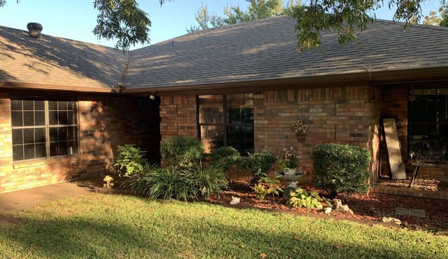 Beautiful, secluded ranch home with 3 bdrm and 2 ba