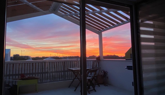 Beautiful serene setting * for a couple, close to the town center