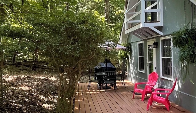 ★ Beautiful Setting near Duke & Trails ★