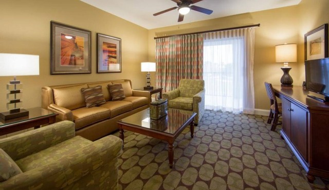 Beautiful signature collection pool view condo