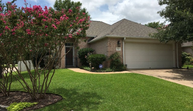 BEAUTIFUL SINGLE-FAMILY HOME LOCATED 10 MINUTES FROM TEXAS A&M CAMPUS!