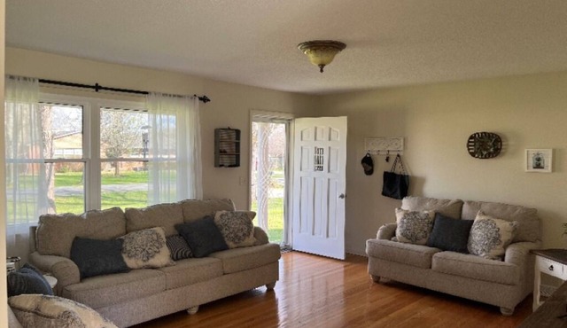 Beautiful Single Family 3 bedroom Home