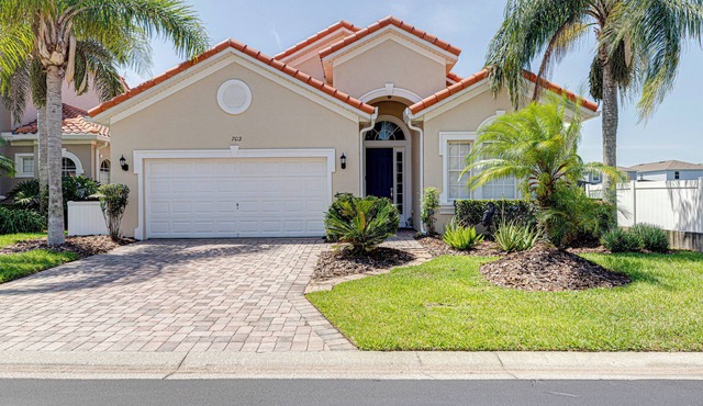 Beautiful Single Floor Private 5 BR, 4 BA Villa, 15-20 mins from Disney.