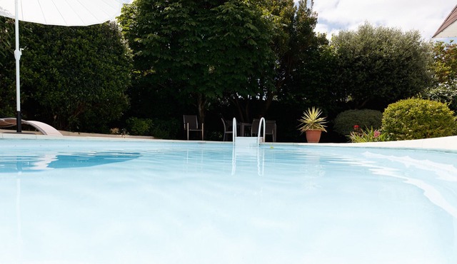 Beautiful single storey villa with swimming pool Vieux Port on foot 10 minutes