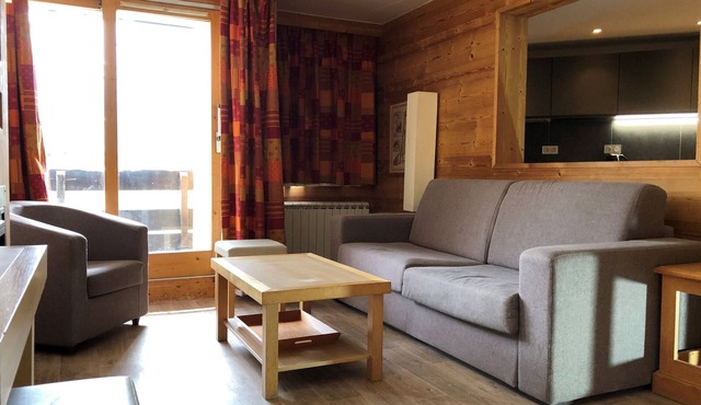 Beautiful ski in ski out apartment