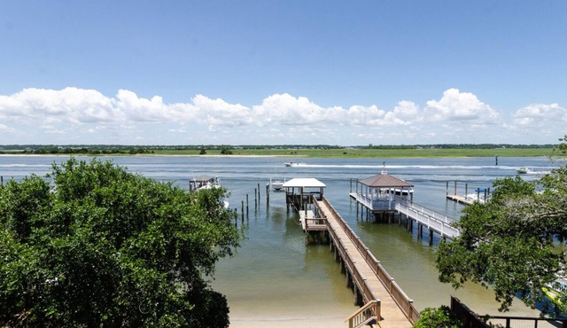 Beautiful sound-front home w boat slip and gazebo!