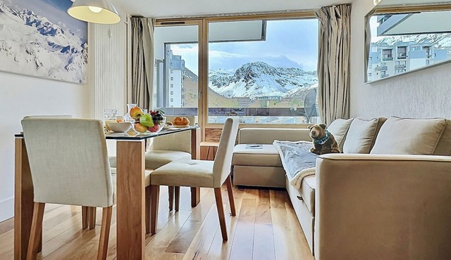 Beautiful south-facing studio cabin, renovated, near slopes, 4 ppl