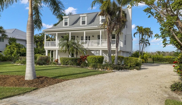 Beautiful Southern Charmer home overlooking the Dunes Golf Course and Wildlife pond