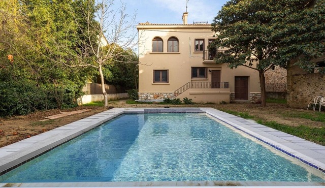 Beautiful southern house with pool in Occitania