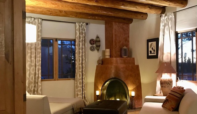Beautiful southwestern style home; 30 Day Rental