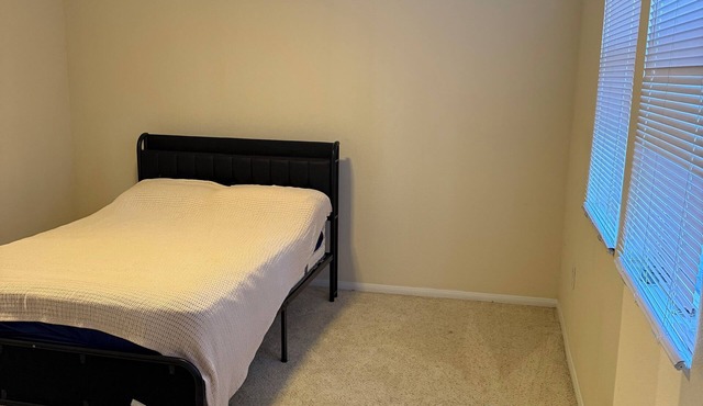 Beautiful spacious 1 bed room a large balcony patio