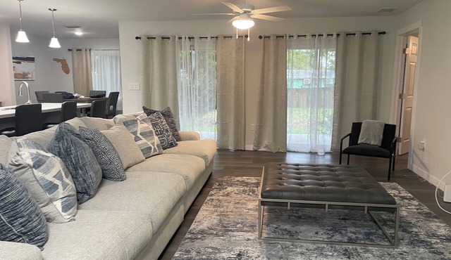 Beautiful & Spacious 3 Bedroom Miami Home – Perfect for Families & Groups.