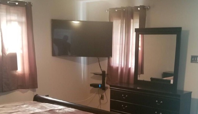 Beautiful Spacious 4 Bedroom Two Bathrooms Ranch Style Home