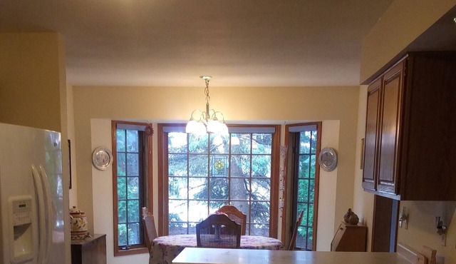 Beautiful Spacious Condo 28 Mins. From Milwaukee Located Near Downtown Cedarburg