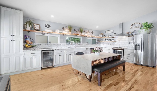 Beautiful+Spacious+FencedYard🐕Grill+Patio+Walk2Park+27MileBikeTrail🚴‍♀️