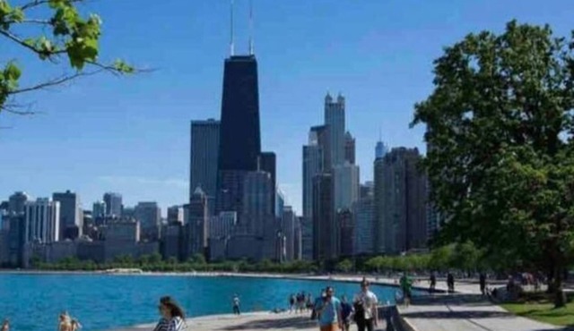 Beautiful Spacious home minutes from Downtown Chicago