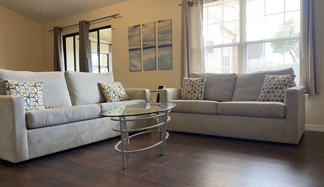 Beautiful Spacious Orlando Home Near Theme Parks