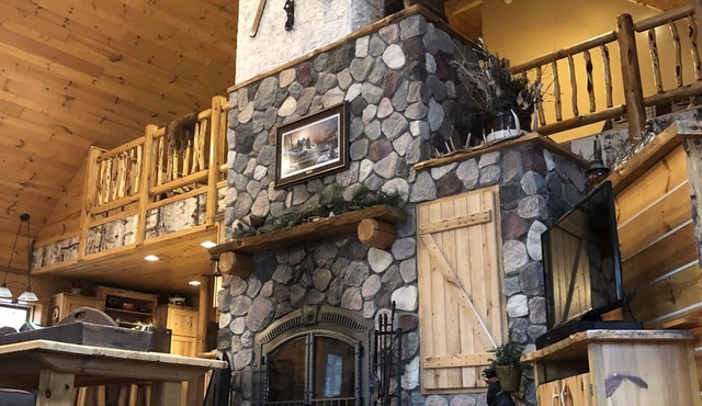 Beautiful spacious secluded log home located feet from ATV/snowmobile Trails