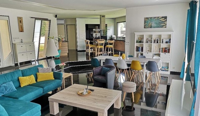 Beautiful spacious villa with terrace and large garden