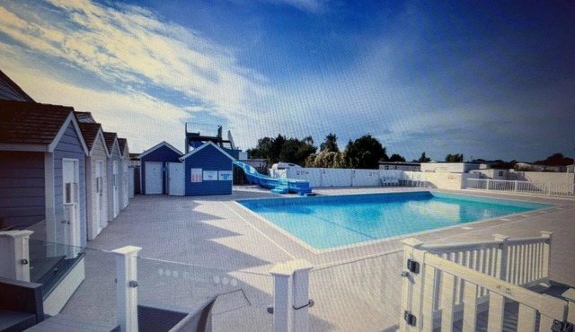 Beautiful Static in a lovely holiday resort of Breydon water park in Norfolk