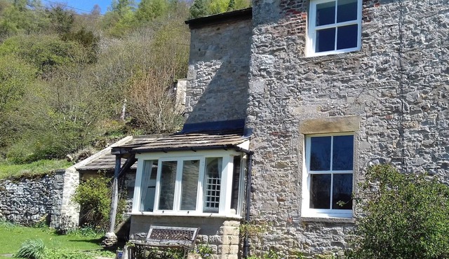 Beautiful stone cottage 5 miles from Richmond and the Yorkshire Dales w/free Wifi, multi-fuel stove