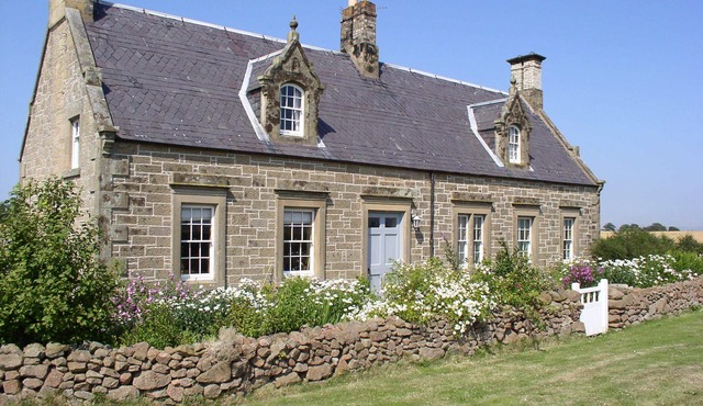 Beautiful Stone Cottage - A Unique Rural Retreat In The Scottish Borders