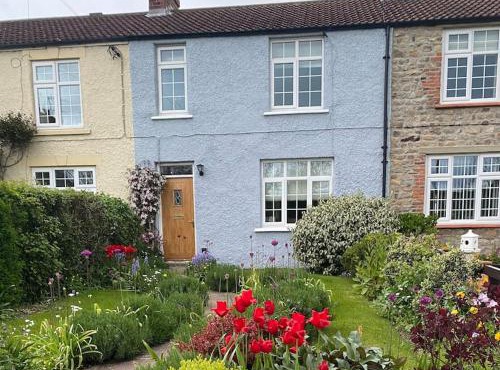 Beautiful stone cottage in peaceful village