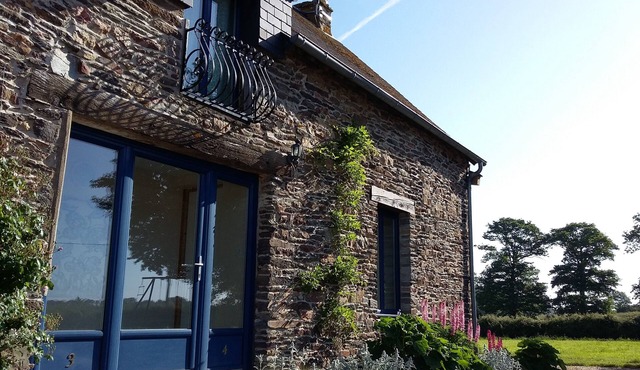 Beautiful stone gite in rural Brittany