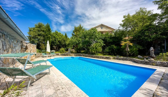 Beautiful stone holiday house MENTA I