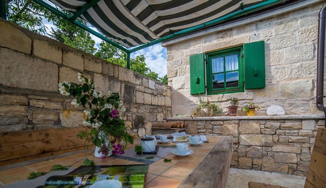 Beautiful stone house located near Zadar and near the sea