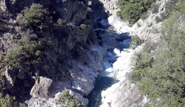 Beautiful stone house on a plot of 7000M ² with view in southern Ardèche