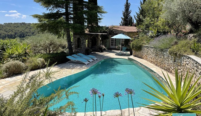 Beautiful stone house in olive grove, great pool area and garden, panoramic view