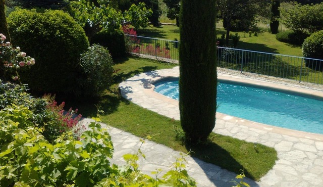 Beautiful stone house with splendid view over the valley, pets welcome