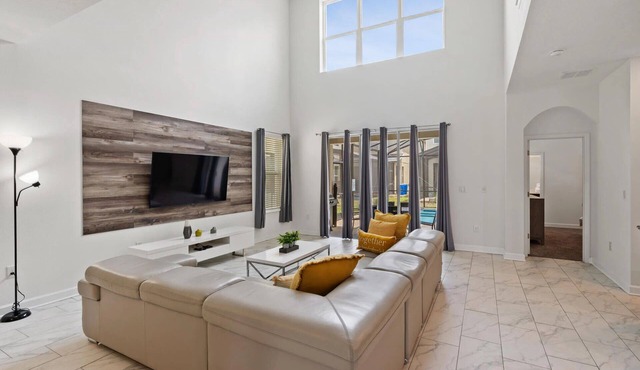 Beautiful Storey Lake Rental with Private Pool and Spa-All Amenities Included