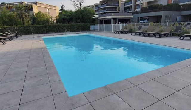Beautiful studio in a residence with swimming pool
