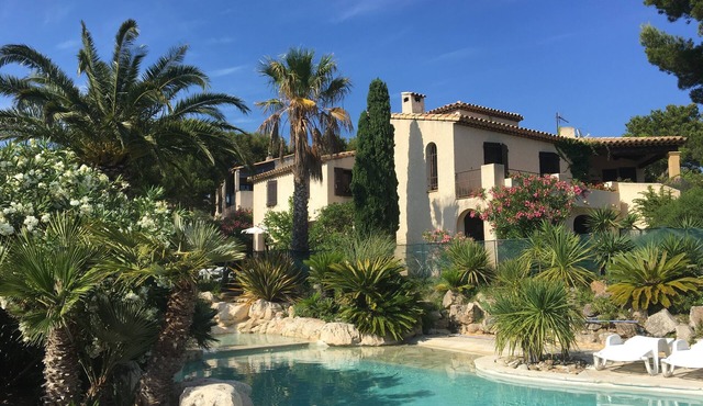 Beautiful Studio in a large Provencal Villa - Swimming pool