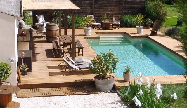 Beautiful studio 3* near Avignon with swiming pool