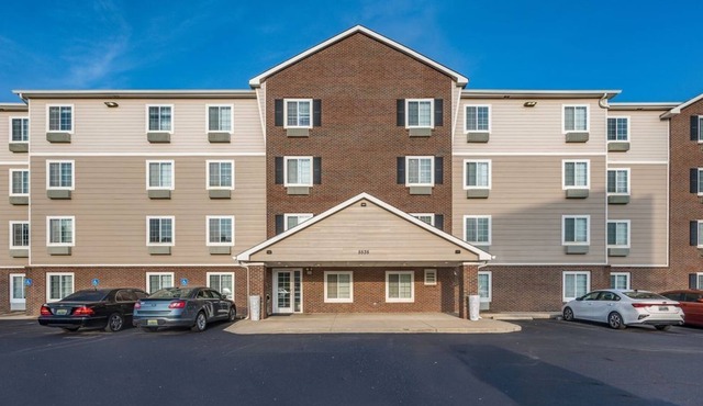 Beautiful Studio apartment (417526) by Houzlet