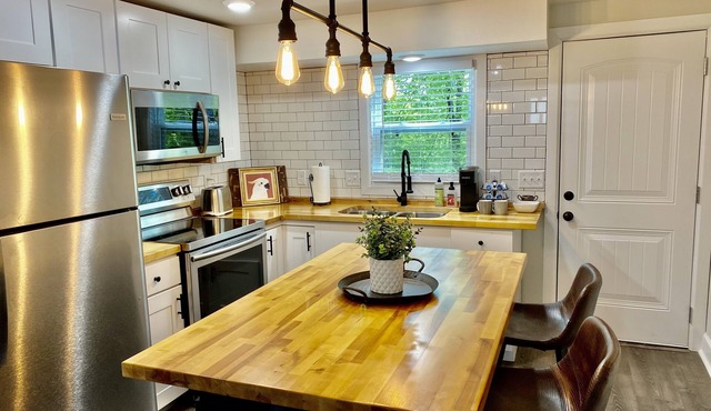 Beautiful studio apartment on Gorgeous Talimena Scenic Drive