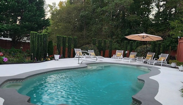 Beautiful studio, cozy and quiet.