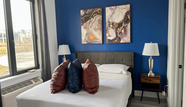 Beautiful Studio Near Airport 5626