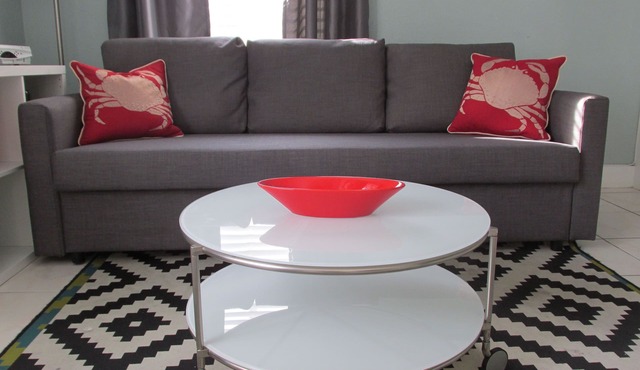 Beautiful Studio on Collins Ave by the Beach with Private Parking