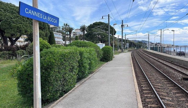 Beautiful studio with A/C close to the sea!