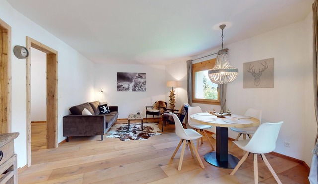 Beautiful, stylishly furnished 2-room flat on the 1st floor, in a quiet and cent