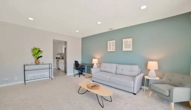 Beautiful, Stylish 3 Bedroom Home in San Jose!