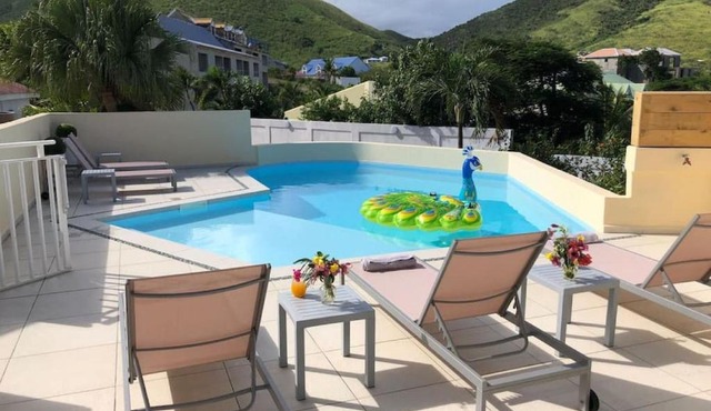 Beautiful suite S12B with pool and sea view