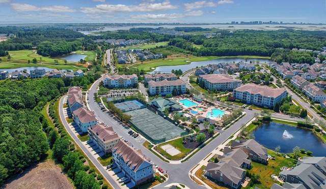 Beautiful Sunchase Sunset Villa a 4 bed, 3.5 bath home in amenity rich Bayside Community, pool, fitness, golf, tennis, pickleball and more!
