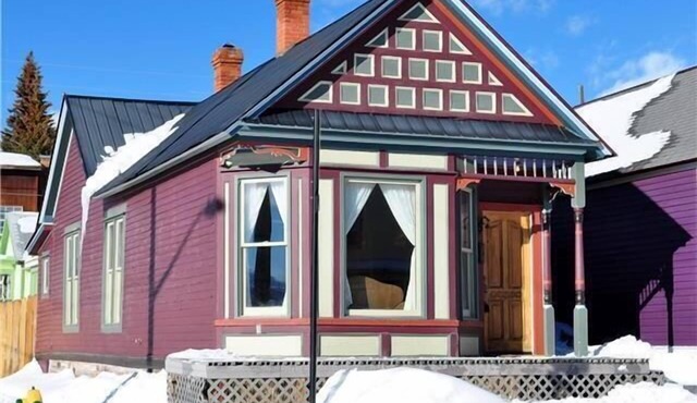 Beautiful, Sunny 1880s Miner's Cabin 1 Block from Leadville's Main Street